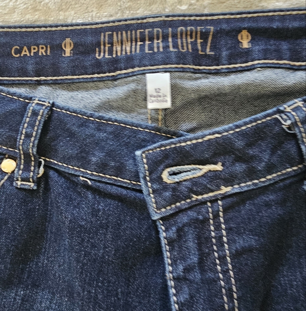 Jennifer Lopez Women's Deep Blue Cropped/Capri Jeans